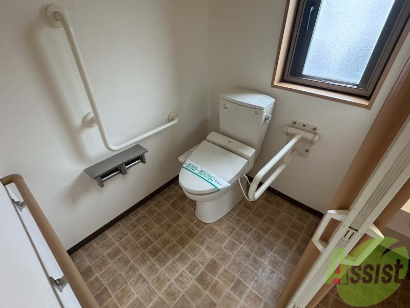 トイレ　こちらはトイレです。清潔感があり、安心して使用できます。