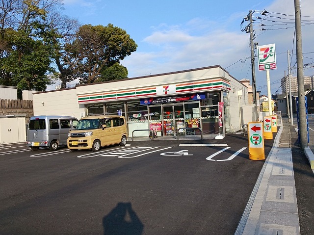 コンビニ　セブンイレブン久留米大石町店（コンビニ）まで400m