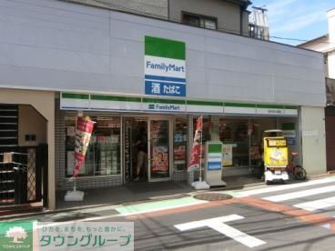 コンビニ　ファミリーマート高円寺中通店（コンビニ）まで40m