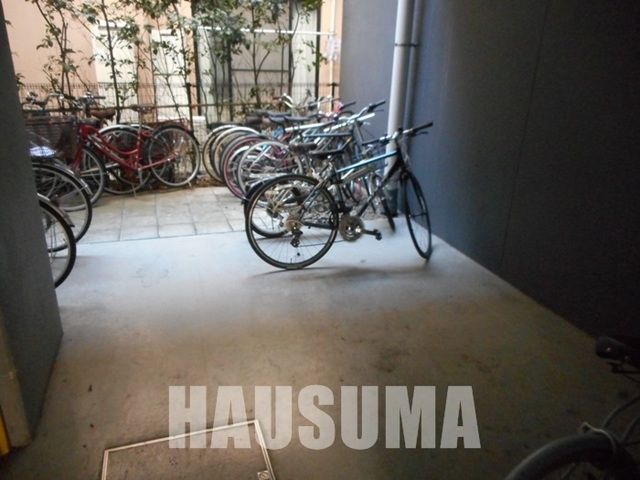 駐車場　駐輪場