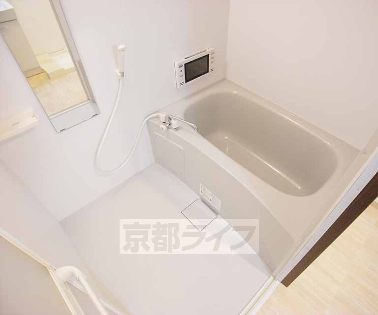 バス・シャワールーム　ゆったりしたお風呂です。
