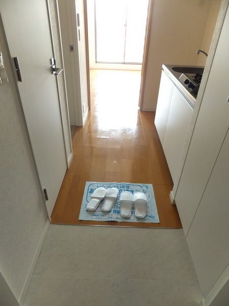 玄関　★下駄箱設置の玄関★