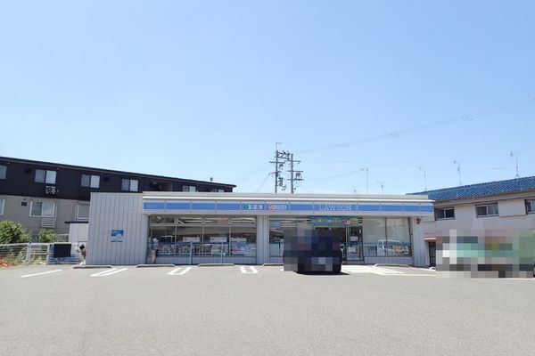 コンビニ　ローソン泉大津曽根町店（コンビニ）まで665m