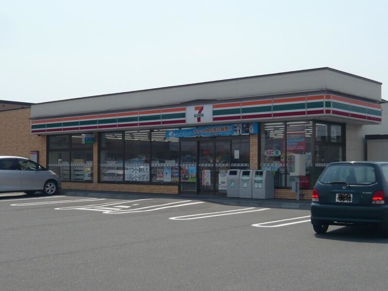 コンビニ　セブンイレブン苫小牧明野北通店（コンビニ）まで630m