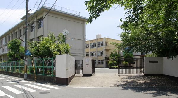 中学校　京都市立久世中学校（中学校）まで603m
