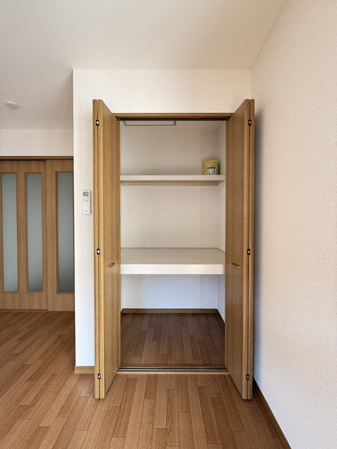 収納　別部屋参考写真です