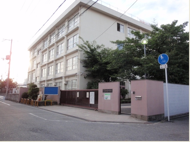中学校　大東市立諸福中学校（中学校）まで630m