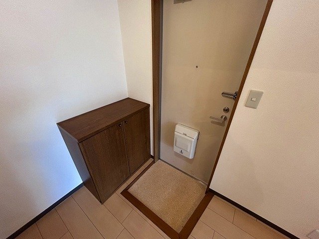 玄関　落ち着いた玄関です