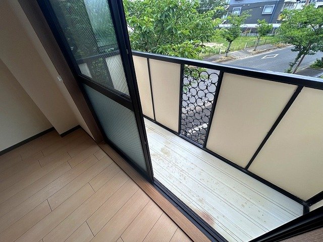 バルコニー　広々としたバルコニーです