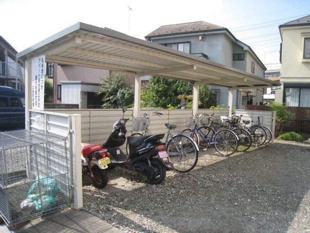 その他共有部分　★屋根付き駐輪場★バイク相談可★