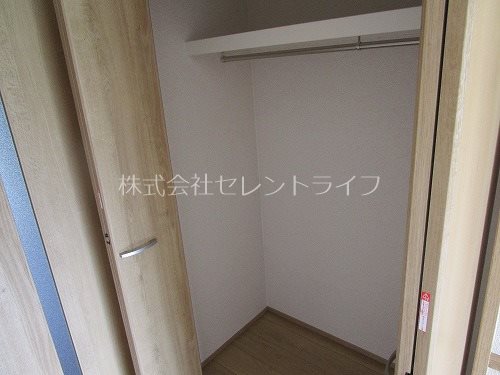 収納　洋室クローゼット
