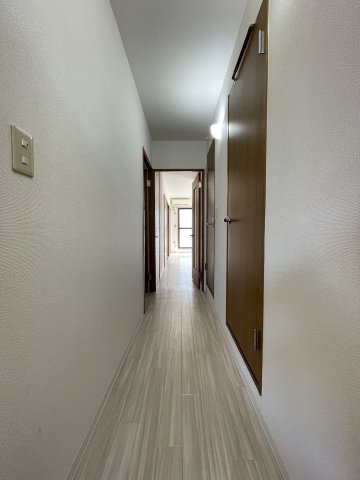 玄関　同タイプ別部屋