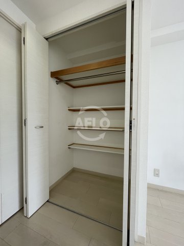 収納　アーデン江戸堀　クローゼット