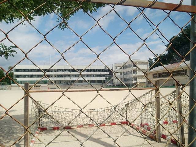 中学校　広島市立矢野中学校（中学校）まで1370m