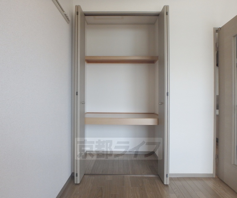 収納　奥行きのある収納です。
