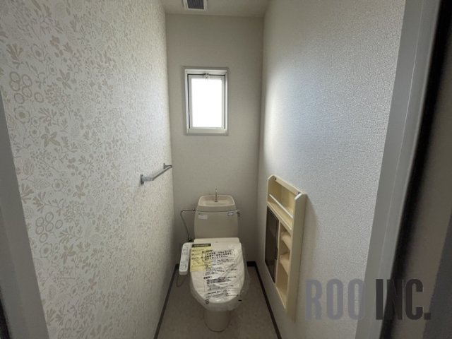 トイレ　写真は反転のお部屋です