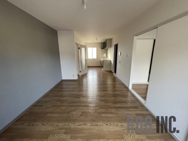 居室・リビング　写真は反転のお部屋です