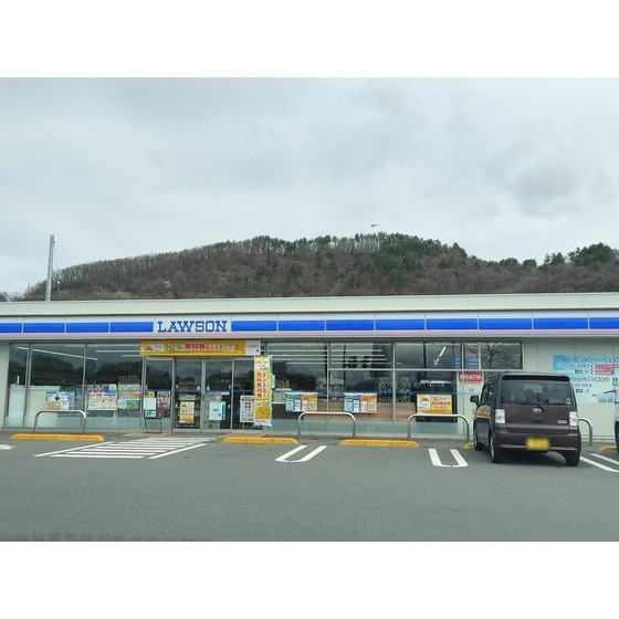 コンビニ　ローソン長野豊野大倉店（コンビニ）まで2094m
