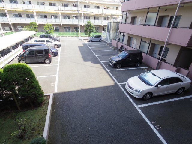駐車場　★建物北側にある駐車場★