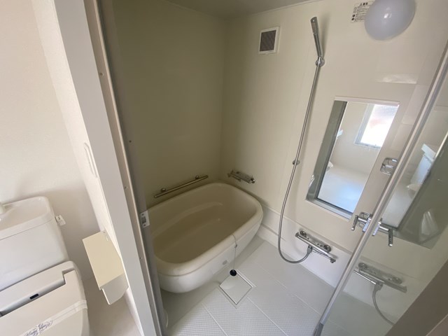 バス・シャワールーム　シンプルで使いやすい浴室です！