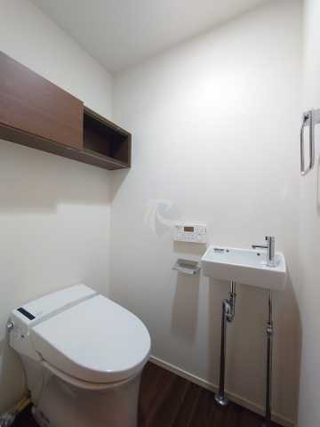 コンフォリア東中野DEUXのトイレ写真