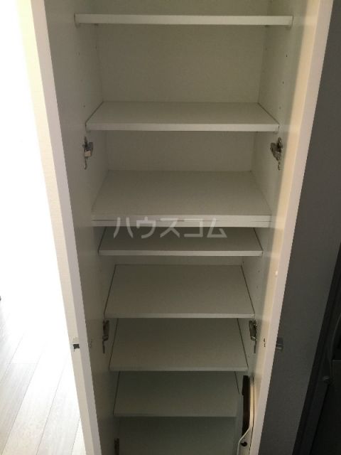 収納
