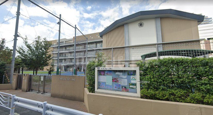 小学校　江東区立第二亀戸小学校（小学校）まで690m