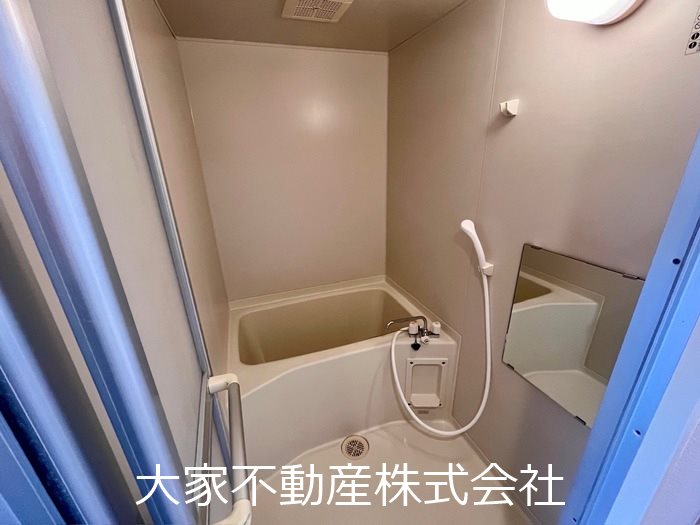 バス・シャワールーム　※別部屋写真の為イメージ。