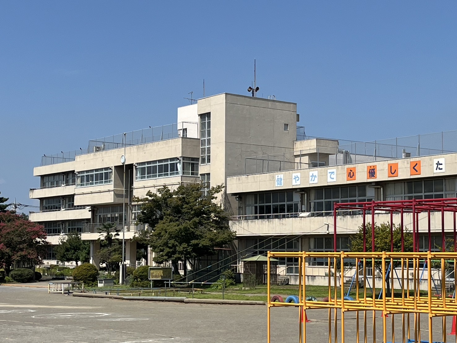 植下町戸建ての周辺写真