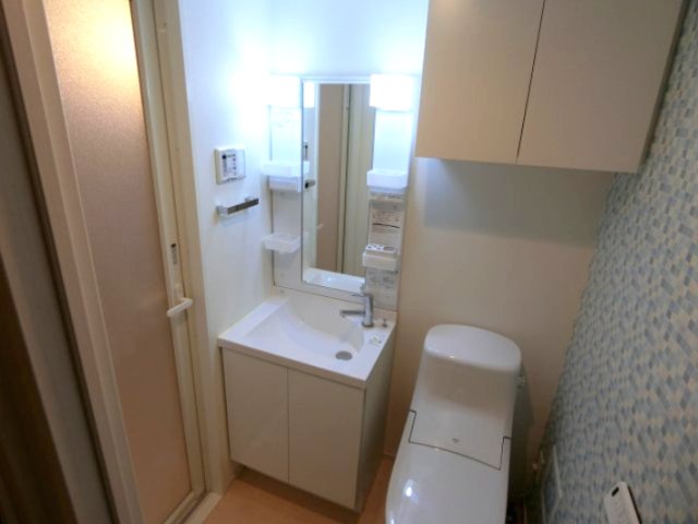 洗面設備　他のお部屋の参考写真となります。