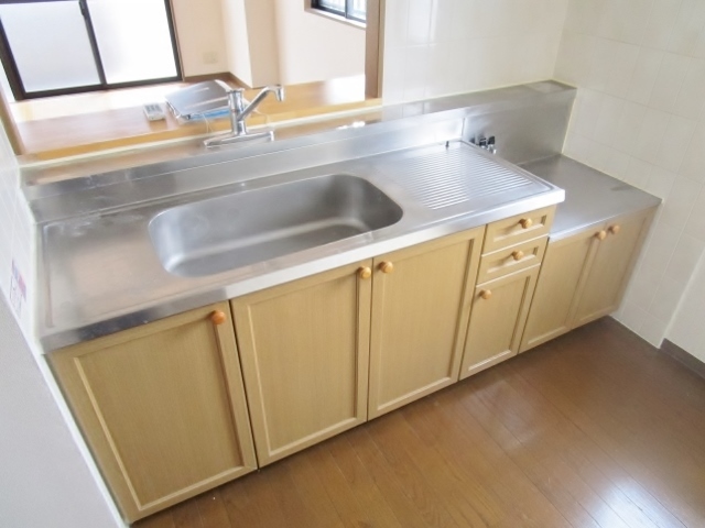 キッチン　角部屋参考写真です