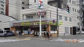 コンビニ　セブンイレブン札幌南9条西3丁目店（コンビニ）まで219m