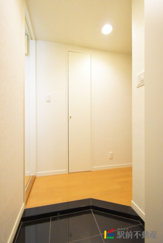 玄関　※同タイプ別部屋