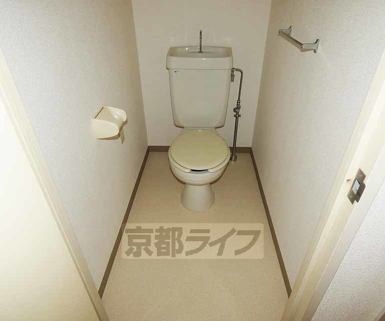 地下鉄東西線 石田駅 徒歩13分 3階建 築35年のトイレ写真