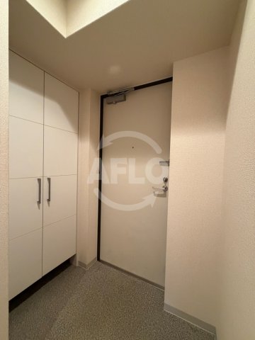 玄関　トレヴァンス梅田　玄関