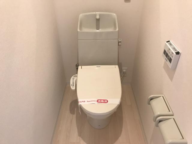 トイレ　シャワー付トイレ