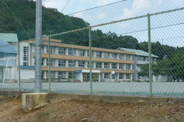 小学校　伊勢市立宮山小学校（小学校）まで1218m