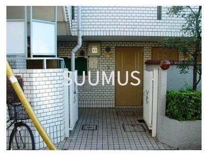 小田急線 下北沢駅 徒歩9分 4階建 築45年の外観写真
