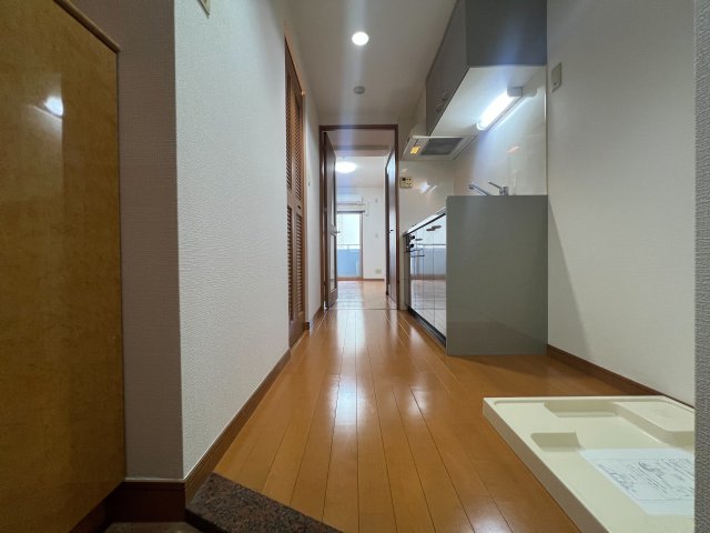 玄関　落ち着いた玄関です