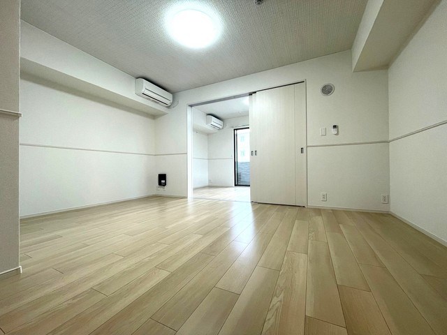 メゾンドエフの居間写真