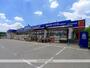 ドラックストア　ウェルシア太田岩瀬川店（ドラッグストア）まで600m