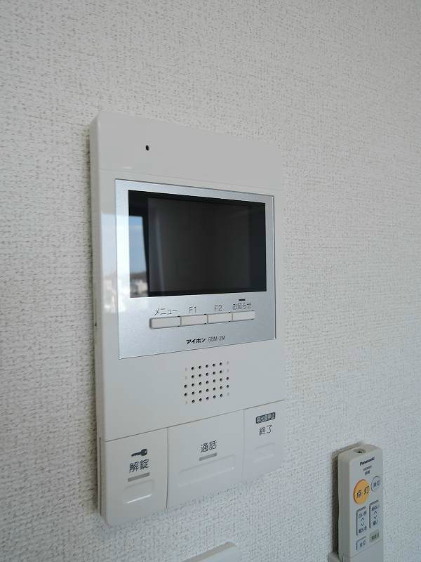 セキュリティ　来訪者の姿を確認できます。
