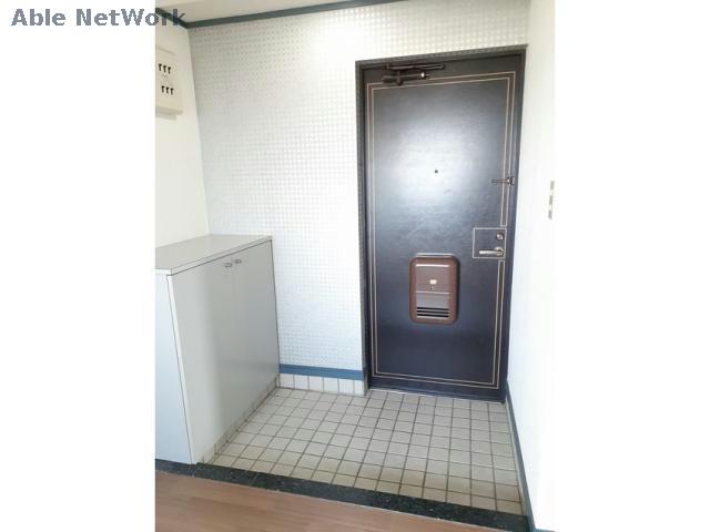 名鉄三河線 北新川駅 徒歩12分 4階建 築37年の玄関写真