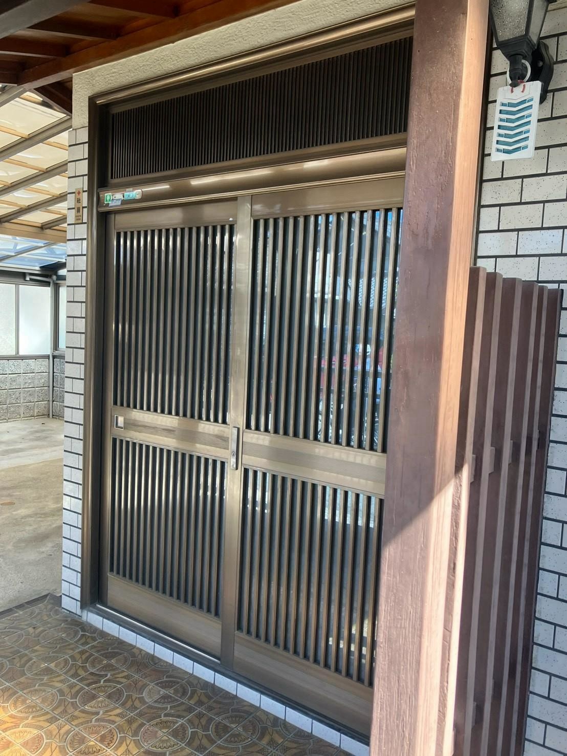 富田林市東板持町戸建の玄関写真