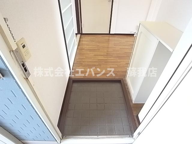 玄関　シンプルで使いやすい玄関です
