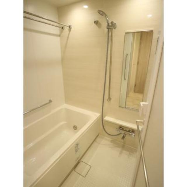 バス・シャワールーム　※写真は同タイプ住戸です。
