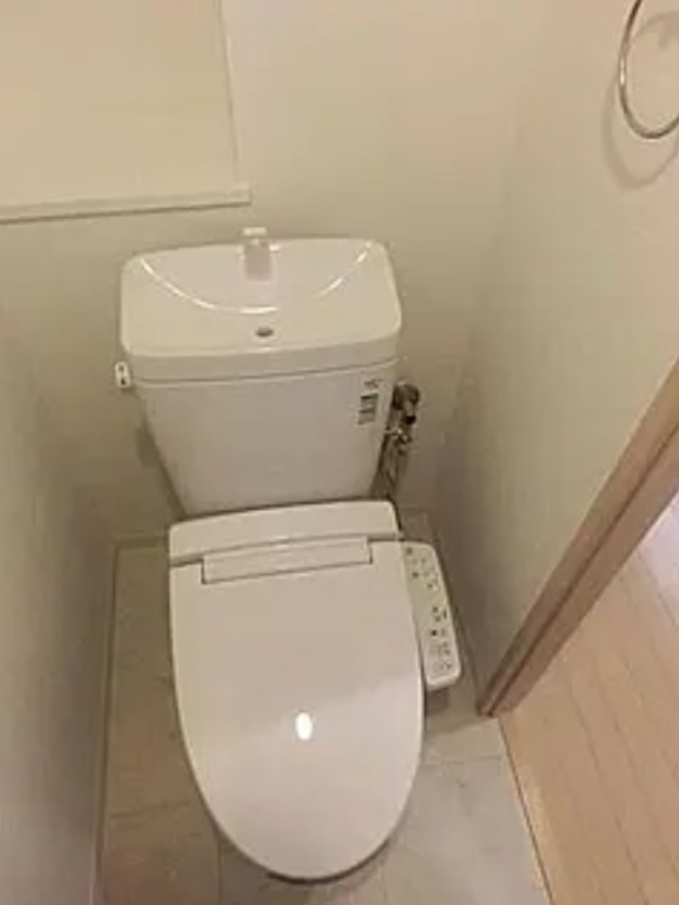 トイレ　トイレ