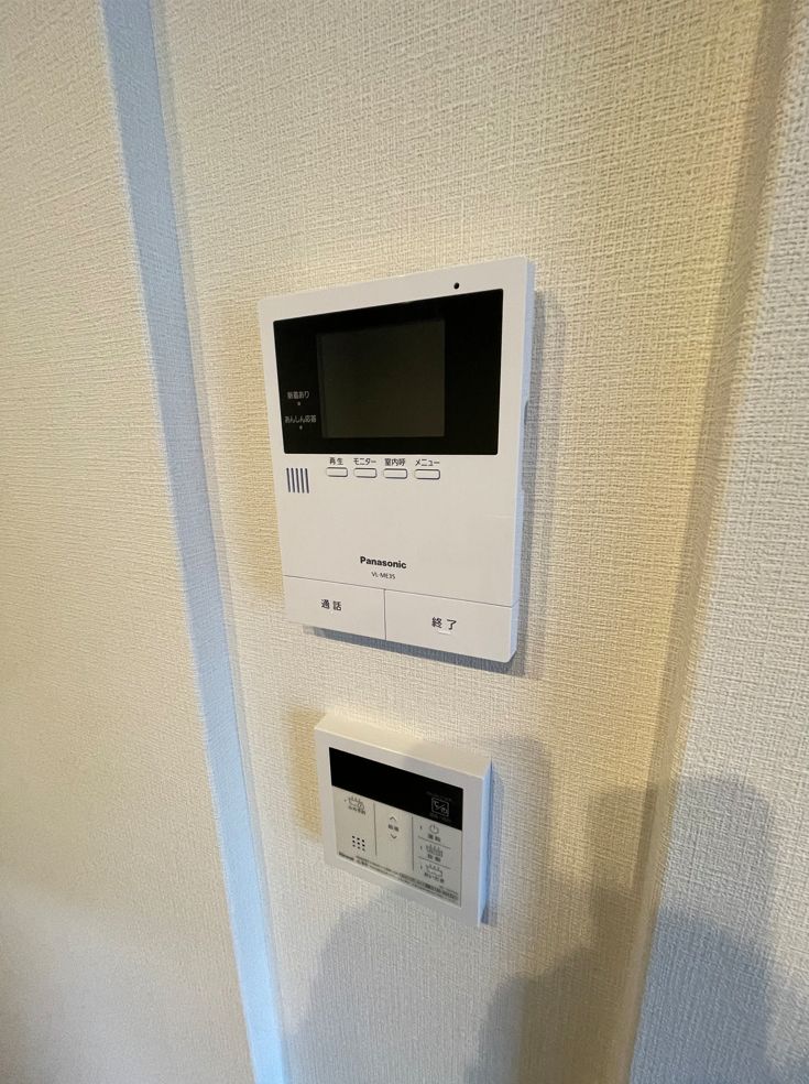セキュリティ　モニター付きドアホン