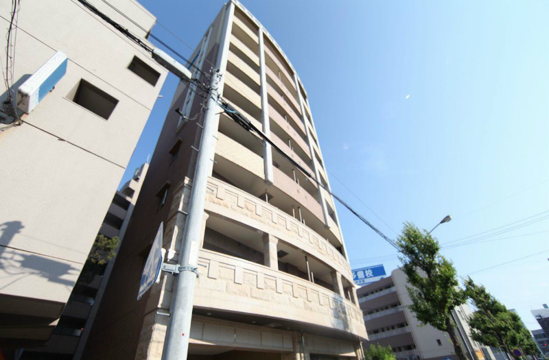建物外観　オートロック　防犯カメラ　宅配ＢＯＸ