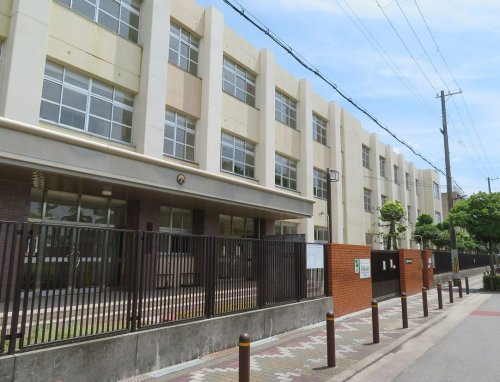 小学校　平尾小学校（小学校）まで566m